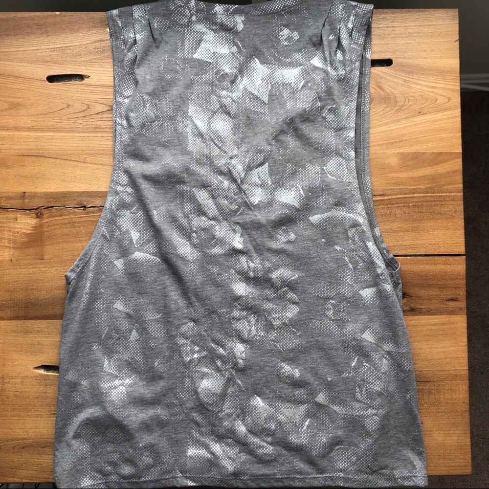 Fabletics Taryn Printed V-Neck Tank Metallic Print - Picture 11 of 13